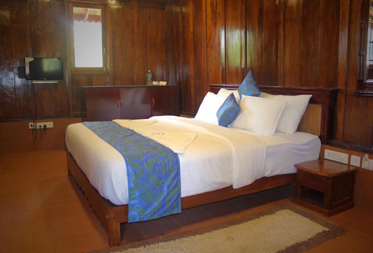 Kalppavanam Heritage Resort Thekkady Ngoại thất bức ảnh